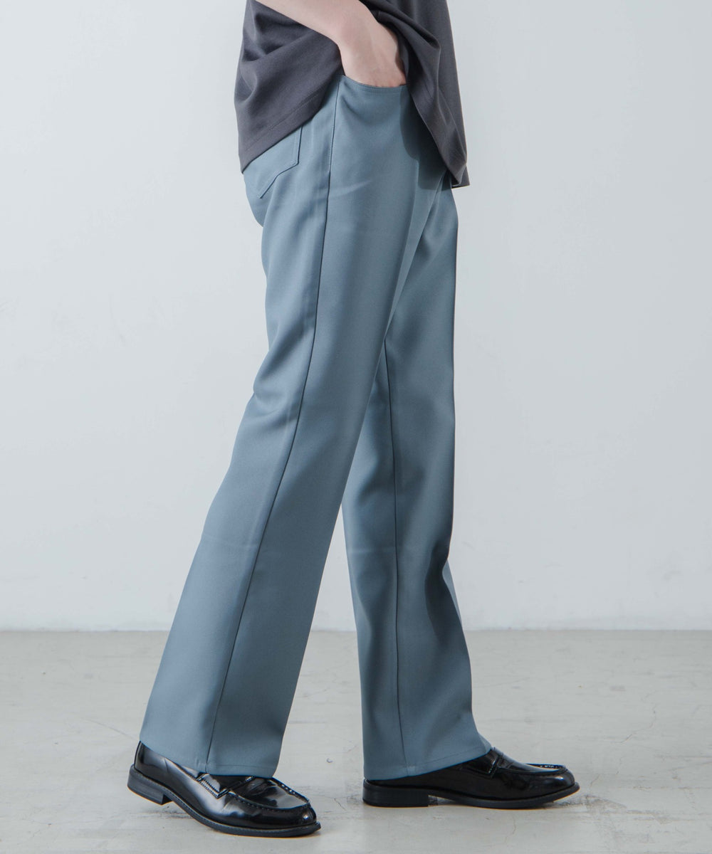 ブルー モデル：178cm L着用