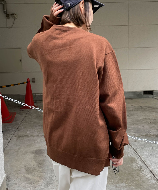 ブラウン　モデル：155cm Lサイズ着用