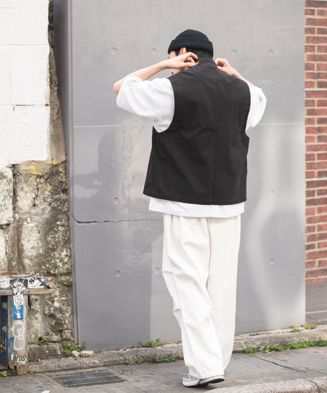 ブラック モデル：175cm L着用
