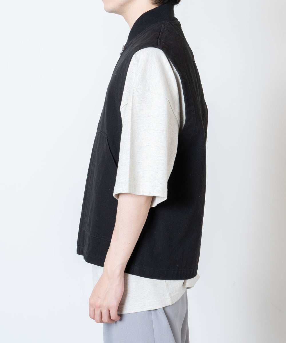 ブラック モデル：175cm L着用