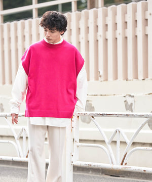 ピンク モデル : 175cm L着用