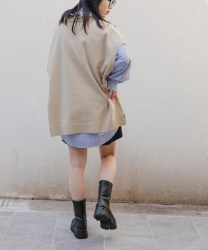 Lベージュ　モデル：156cm L着用