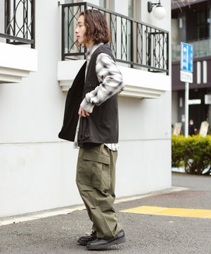 ブラック モデル：174cm L着用