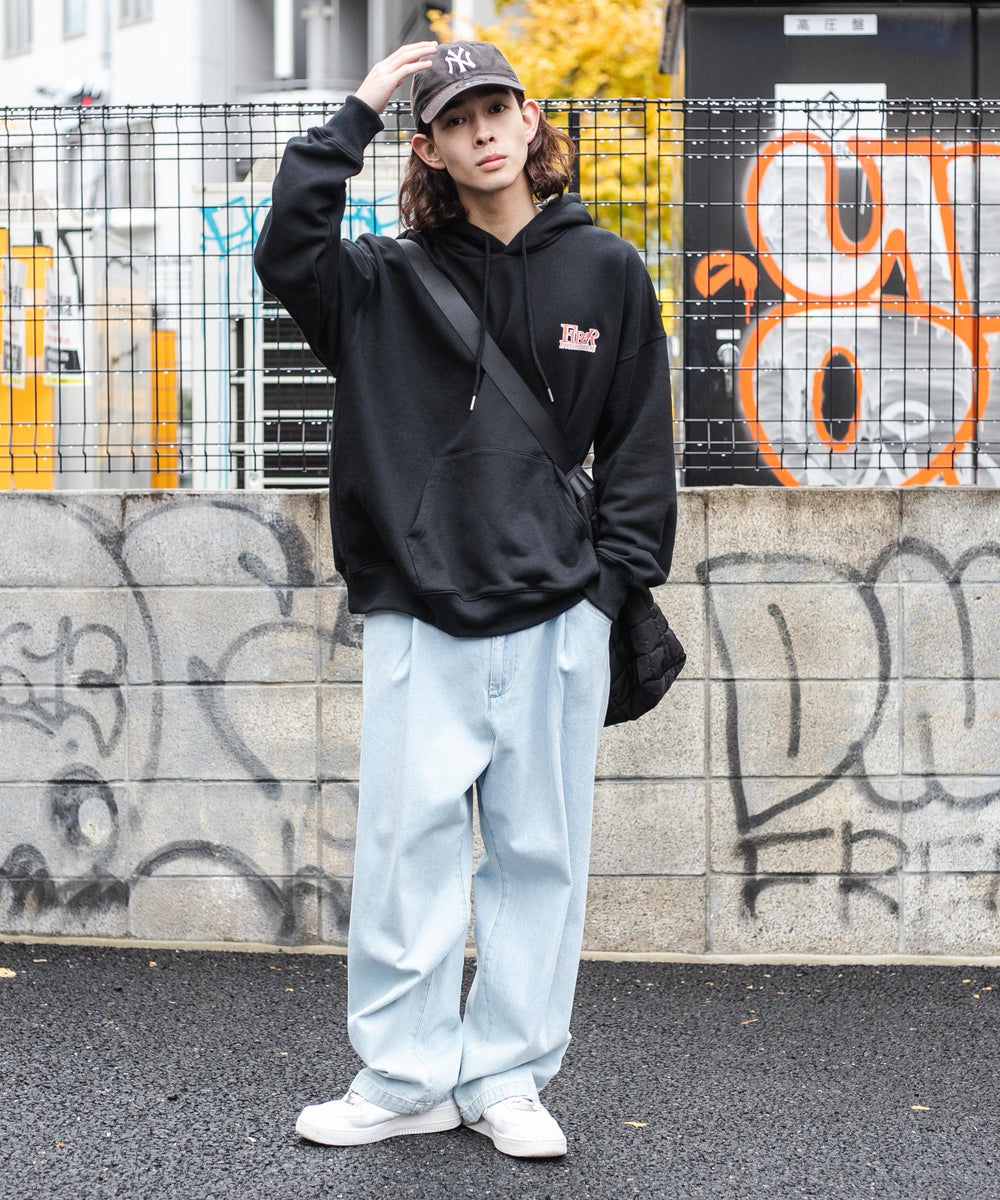 ブラック モデル：174cm L着用