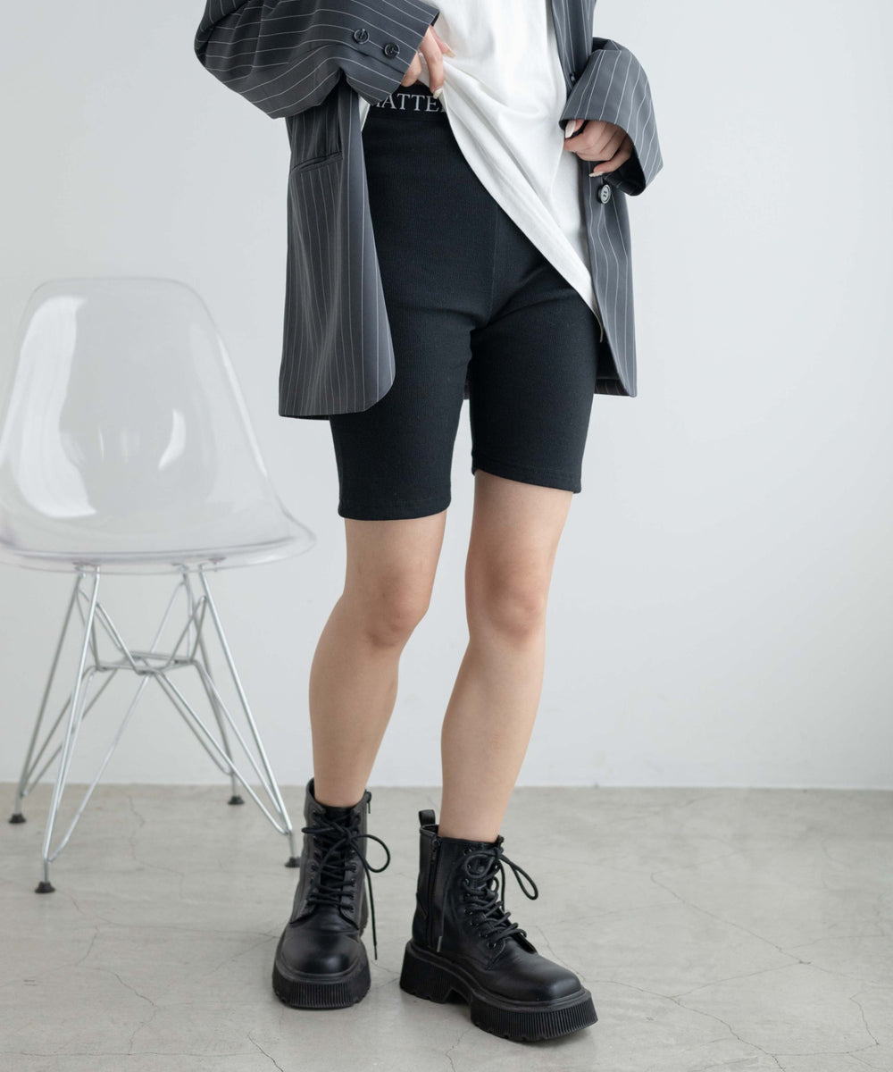 ブラック モデル：158cm F着用