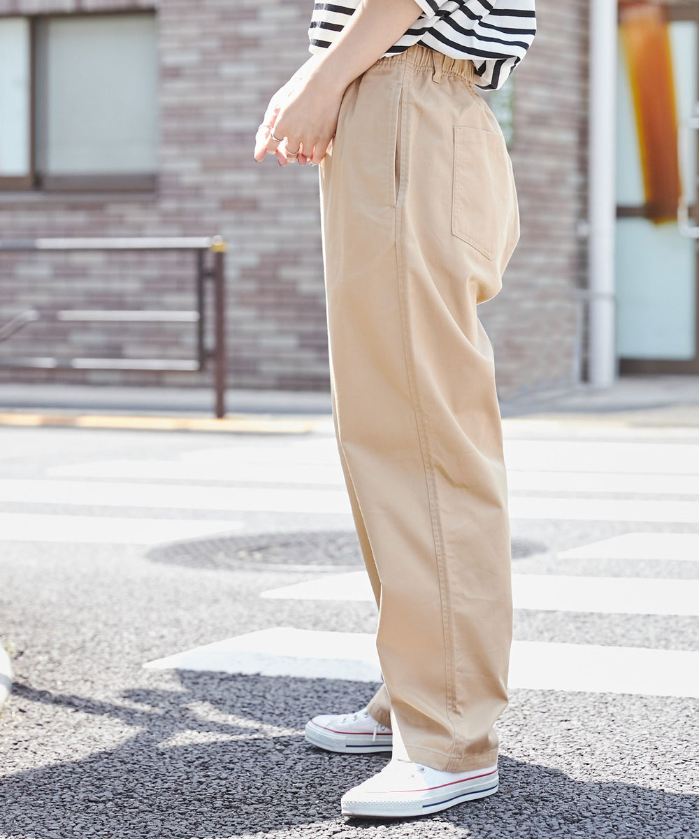 ベージュ モデル：166cm M着用