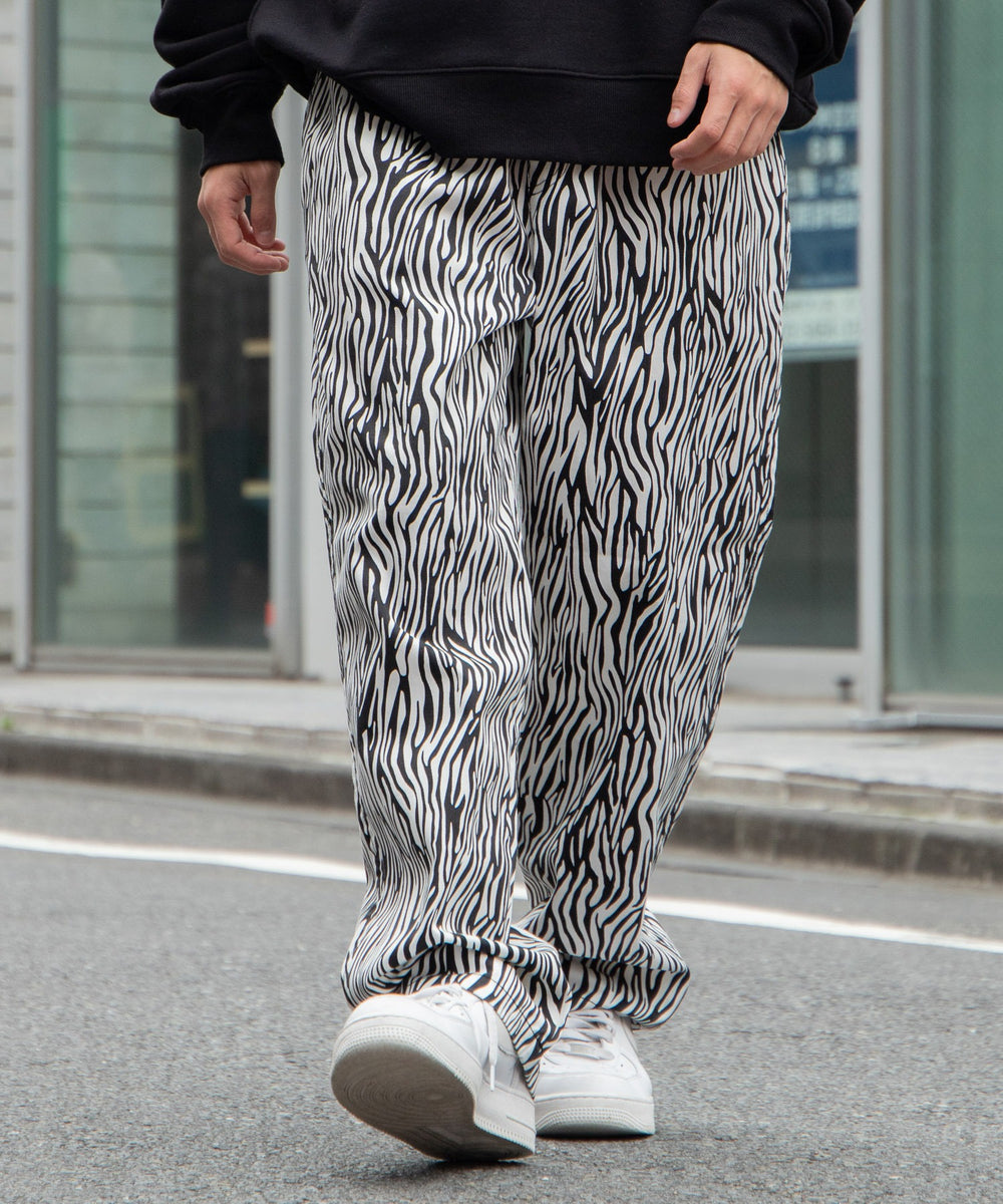 柄3 モデル：174㎝ L着用