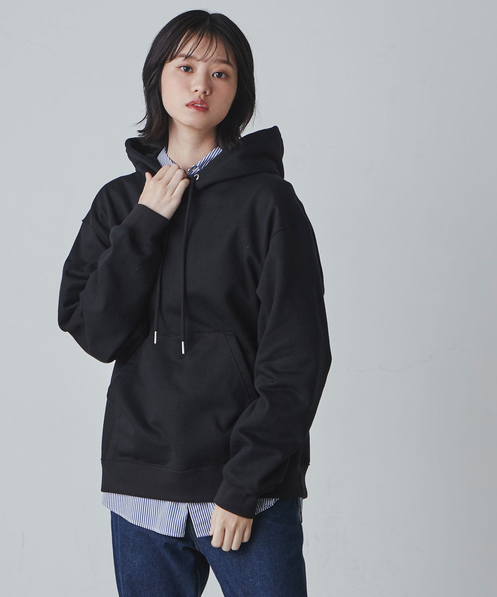 ブラック モデル：170cm M着用
