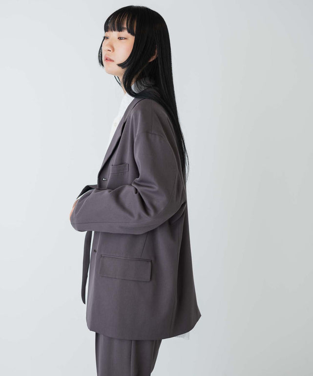 ブラックその他 モデル：170cm M着用