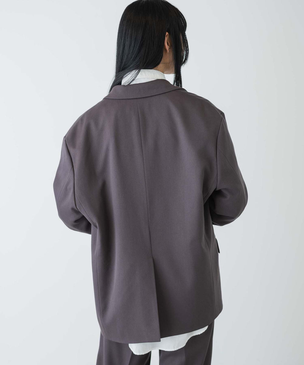 ブラックその他 モデル：170cm M着用